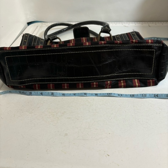 🛍️3/$30 Nine West women’s striped burgundy & black handbag - Picture 14 of 16